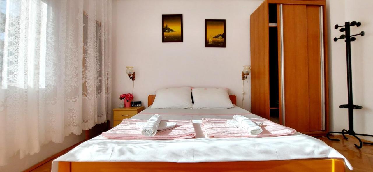 Apartment Luka Dobrinj Bagian luar foto