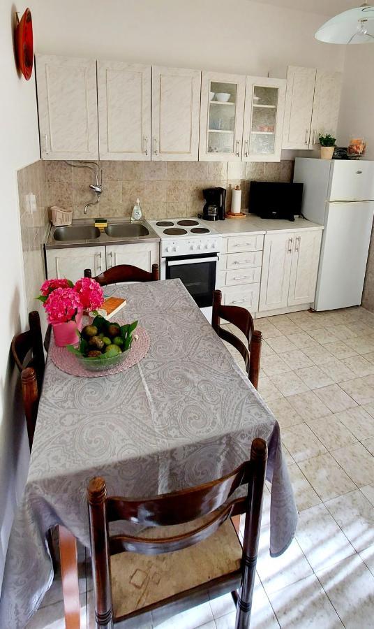 Apartment Luka Dobrinj Bagian luar foto